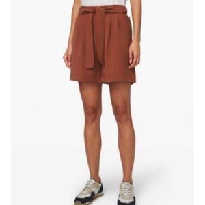 Lululemon Noir shorts